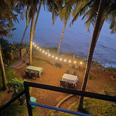칸누르 Perch By The Sea B&B 외부 사진